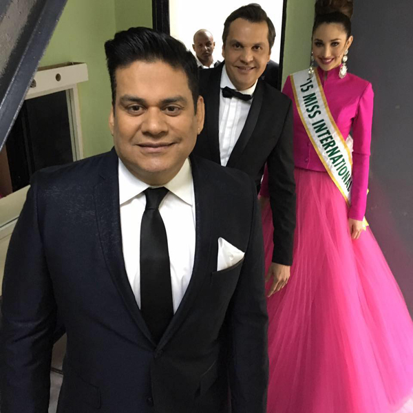 Hugo Espina (foreground) was also the designer of Edymar's gown during the Miss Venezuela 2014 contest